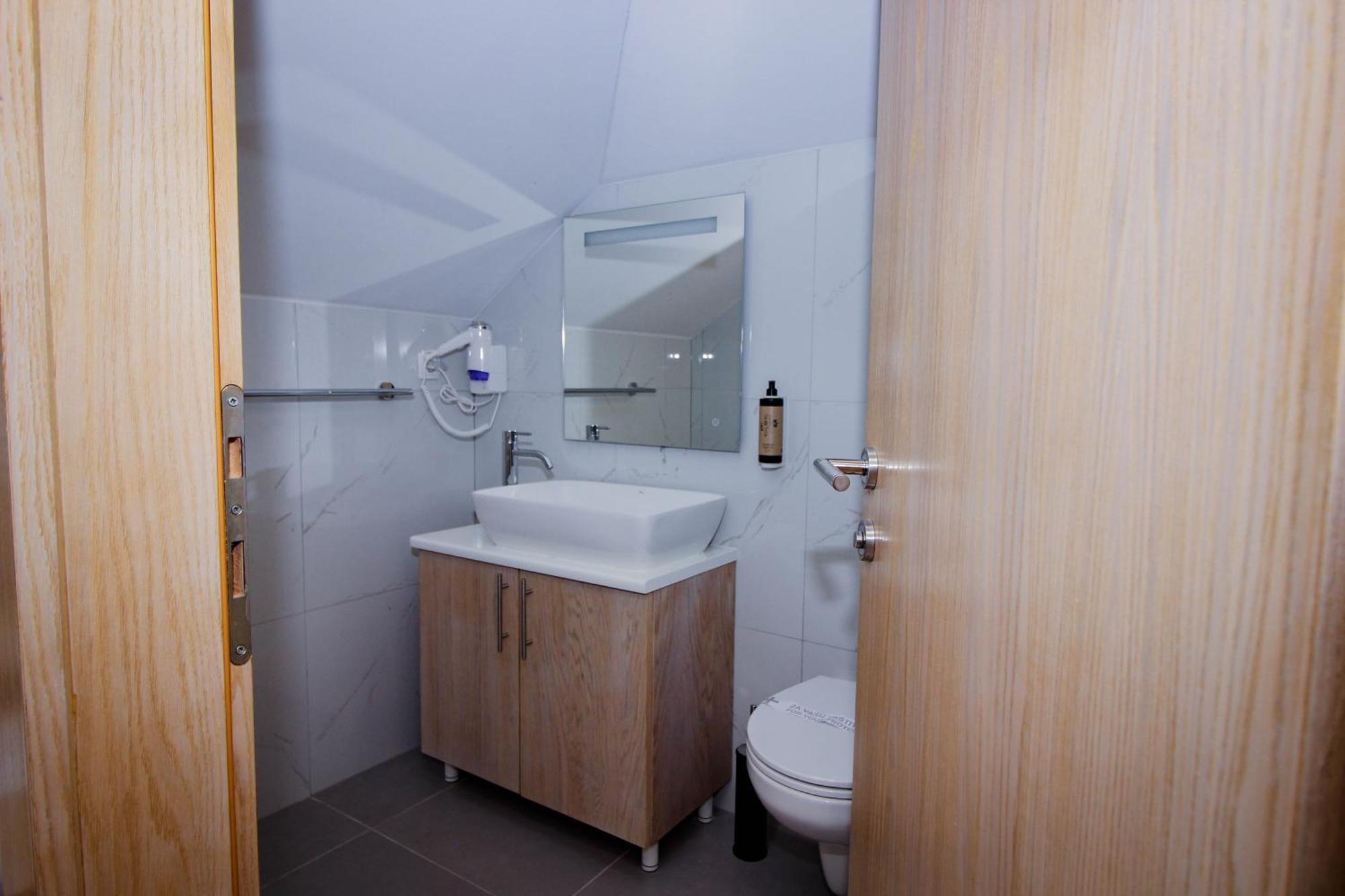 Turisticko Naselje Natura Art-Hotel Opal Art Lohovo Ngoại thất bức ảnh