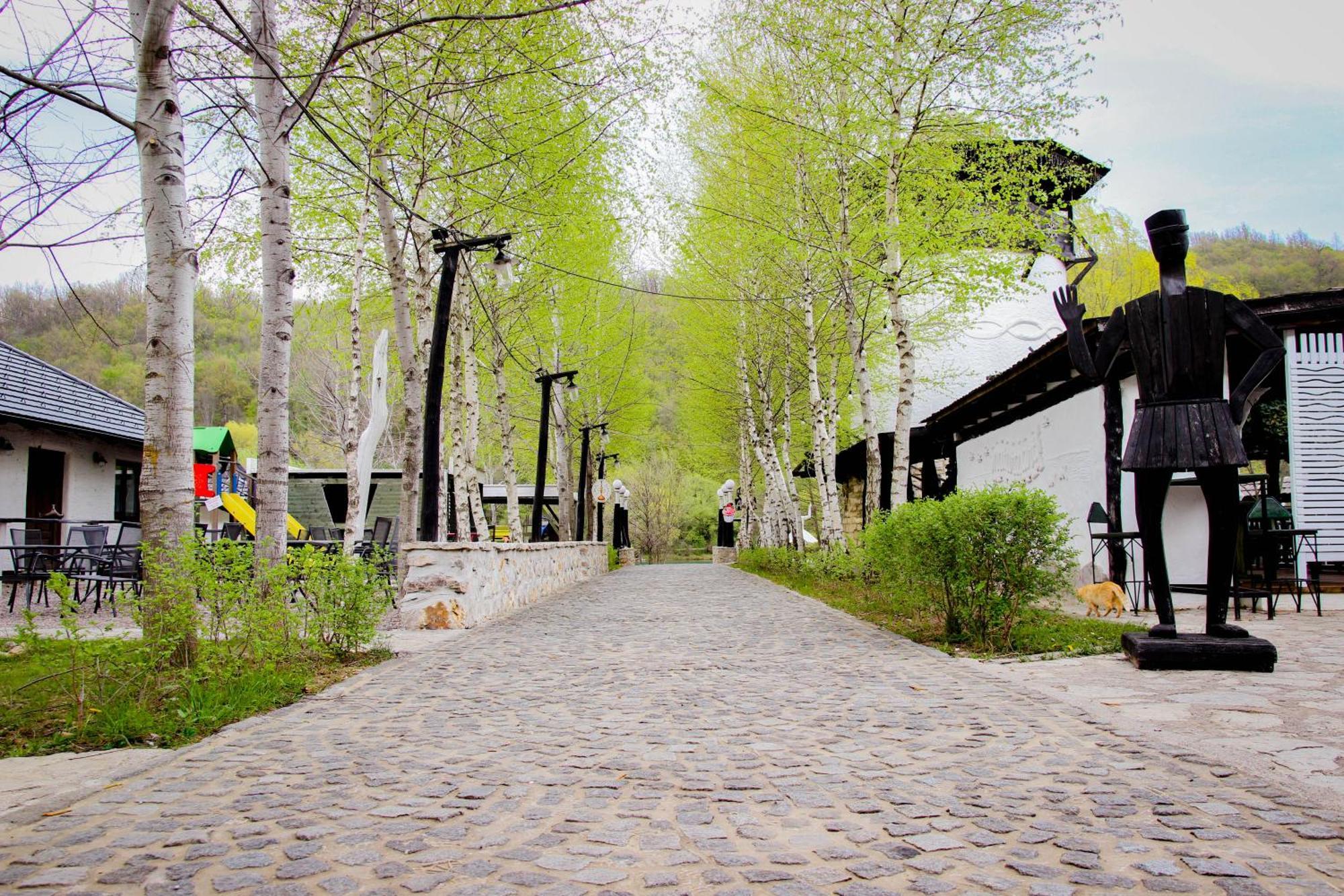 Turisticko Naselje Natura Art-Hotel Opal Art Lohovo Ngoại thất bức ảnh