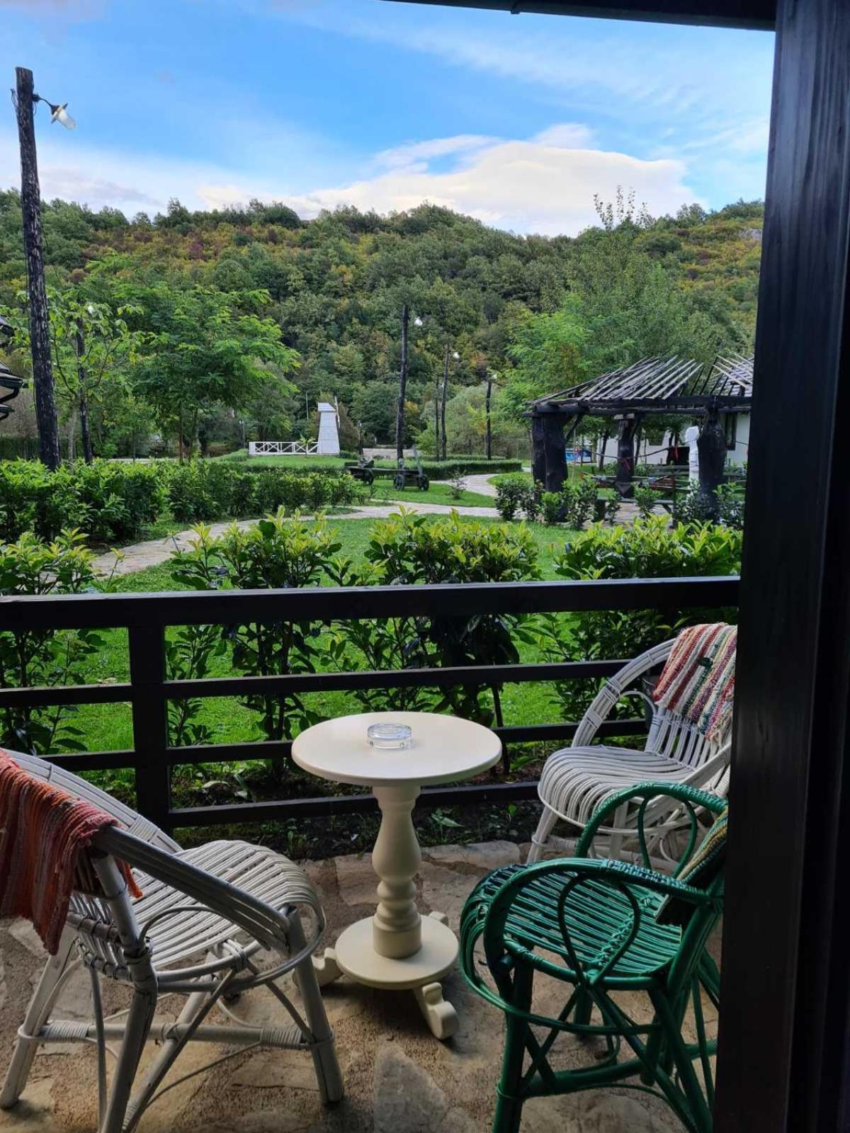 Turisticko Naselje Natura Art-Hotel Opal Art Lohovo Ngoại thất bức ảnh