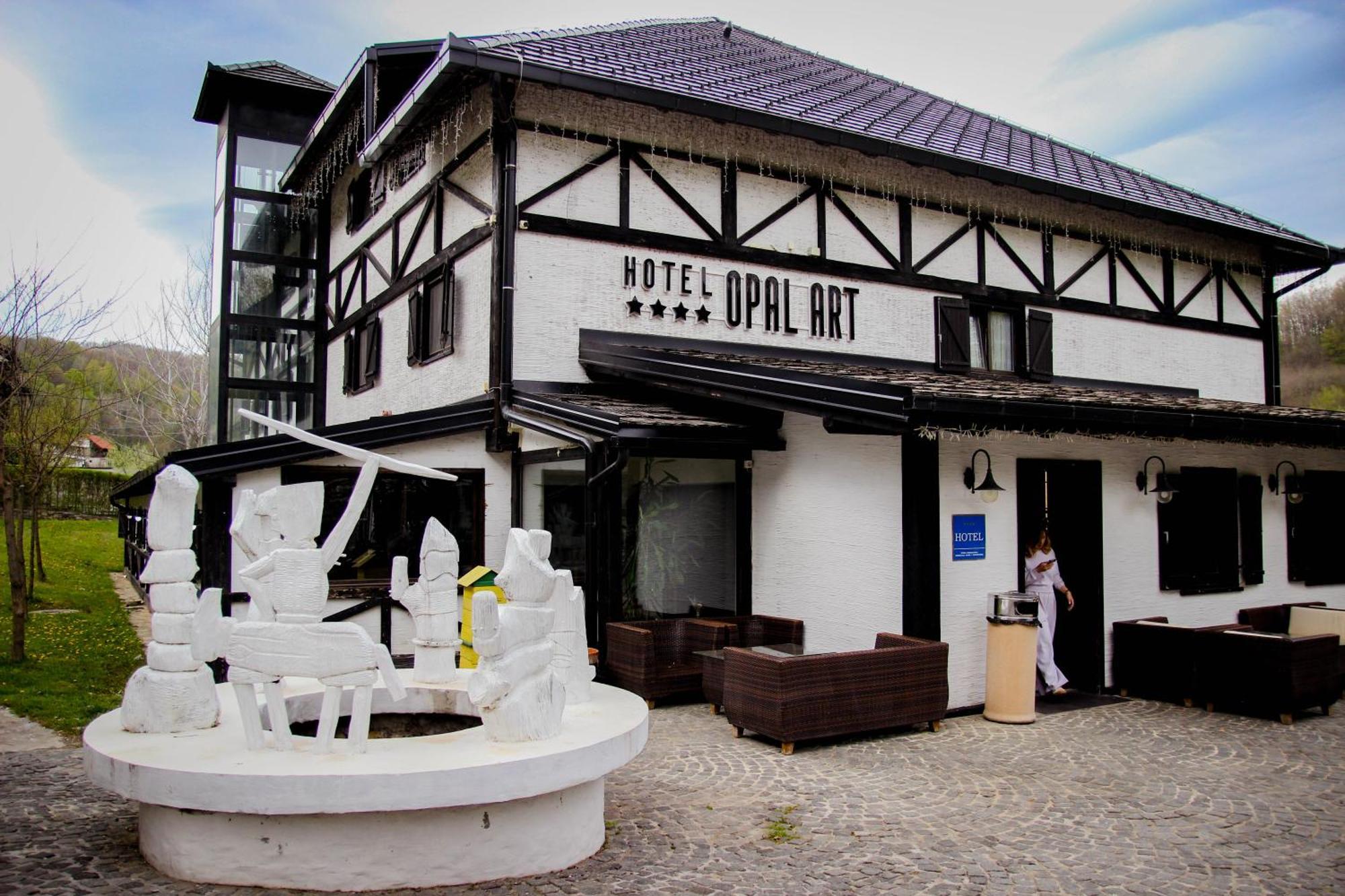Turisticko Naselje Natura Art-Hotel Opal Art Lohovo Ngoại thất bức ảnh